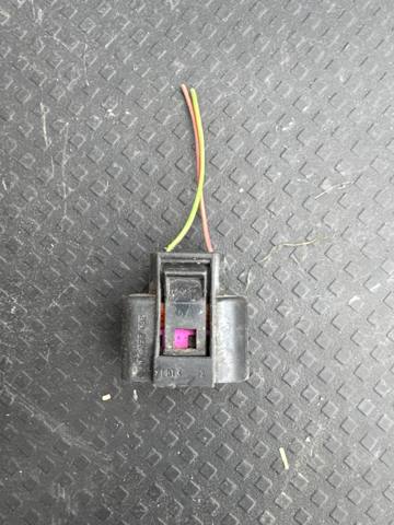 Датчик рівня бачка склоомивача 1J0973202 VAG