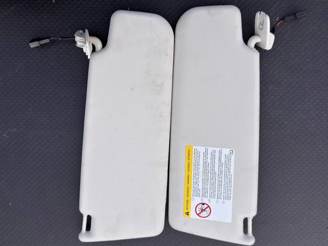 Козирок 1K0857552 VAG