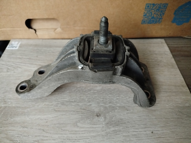 Підвіска КПП 22316772035 BMW