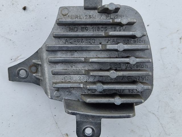 Фара передня права 260105DC5C NISSAN