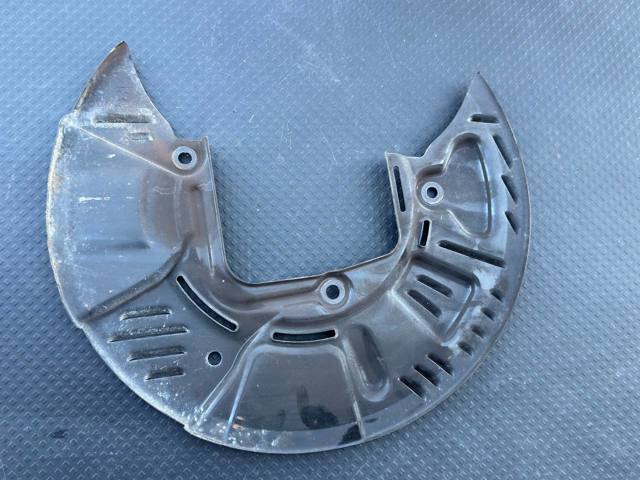 Захист гальмівного диска, переднього, правого 26290XC00A SUBARU