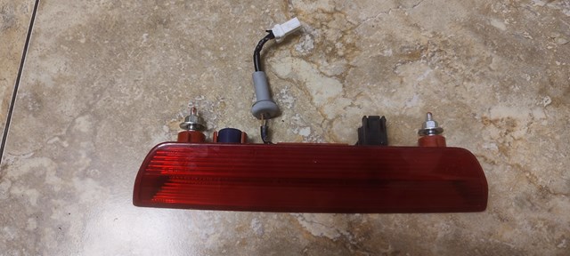 Додаткові задні стопи 265904BA0A NISSAN