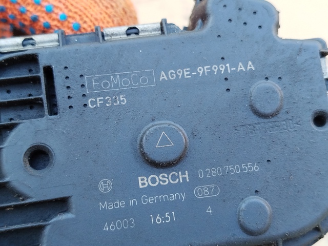 Блок дросельної заслінки 280750556 BOSCH