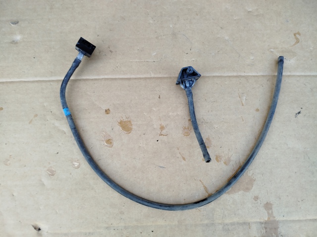 Форсунка омивача лобового скла 28932JD000 NISSAN