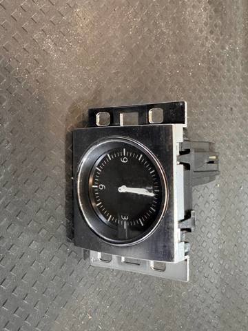 Годинник салонний 3AA919204 VAG