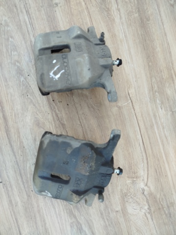 Супорт гальмівний, передній, правий 410014EA0A NISSAN