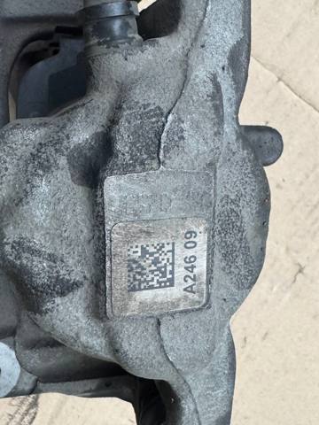 Супорт гальмівний, передній, лівий 411125DA0A NISSAN