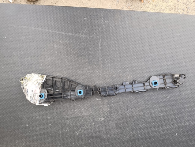 Кронштейн бампера заднього, правий 5257547060 TOYOTA