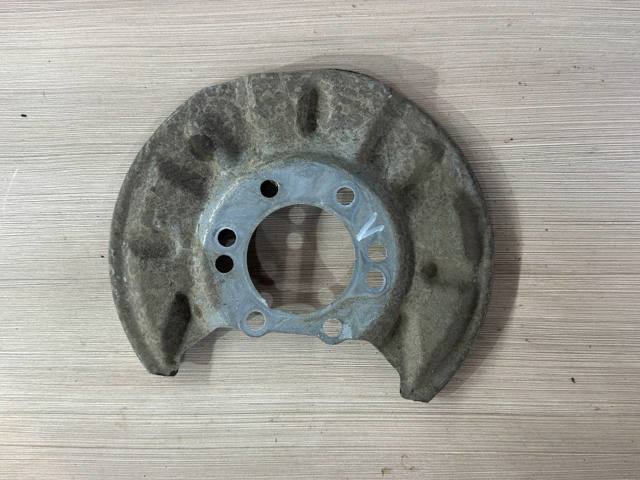 Захисний кожух гальмівного диска, заднього 5562172L00 SUZUKI