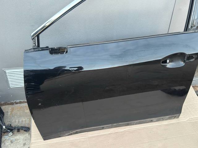 Водійські двері 60009AN07A9P SUBARU