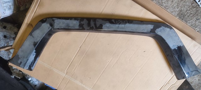 Накладка бампера переднього, центральна 622785HK0A NISSAN