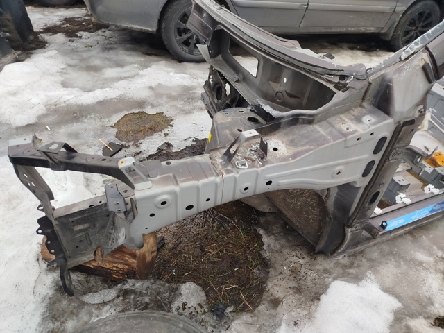 Чверть передня ліва 641214CB0A NISSAN