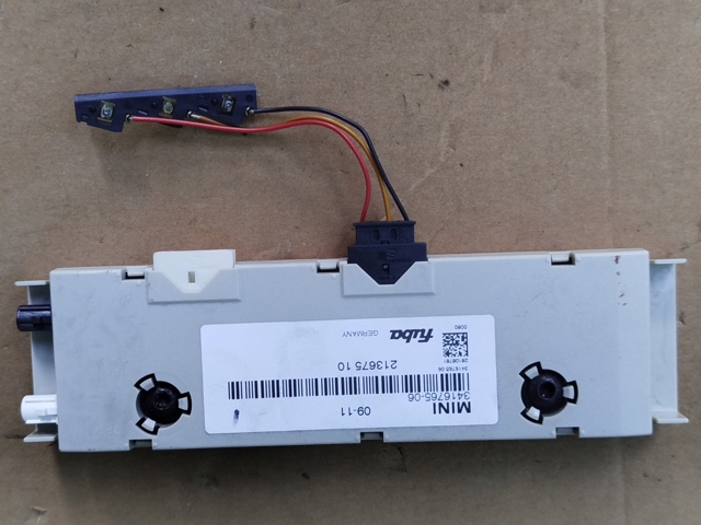 Підсилювач сигналу антени 65209352601 BMW