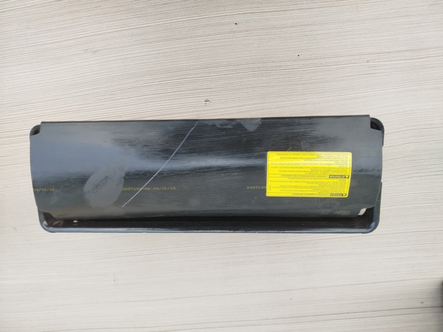 Подушка безпеки (AIRBAG) пасажирська, захисту колін 68102342AF CHRYSLER