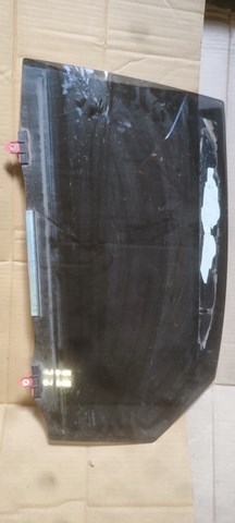 Скло заднє ліве 6810478020 TOYOTA
