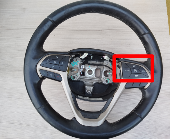 Блок кнопкових перемикачів кермового колеса 68245348AA CHRYSLER