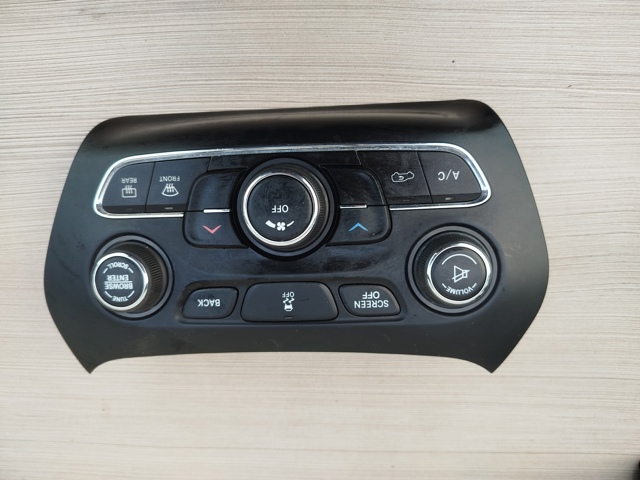 Блок управління режимів опалення / кондиціонування 68293521AC CHRYSLER