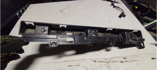 Опора порога (кріплення) 7256915 BMW