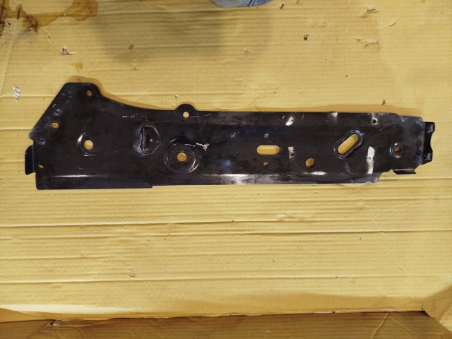 Підсилювач переднього лонжерону 751334581R RENAULT