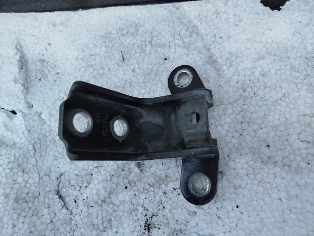 Петля передніх дверей, правих 793202B010 HYUNDAI