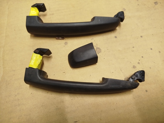 Ручка передньої двері зовнішня 8281263J005PK SUZUKI
