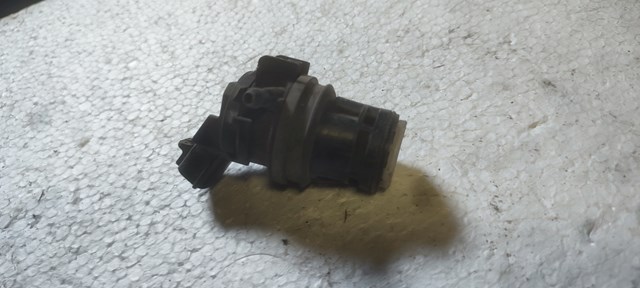 Насос омивача Тойота Пріус