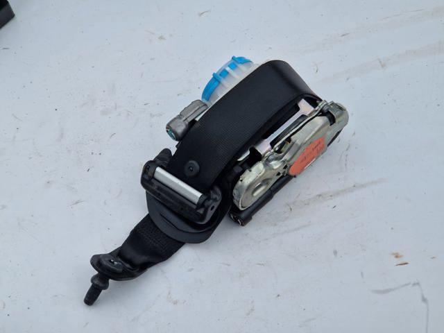 Ремінь безпеки передній правий 868845DC0A NISSAN