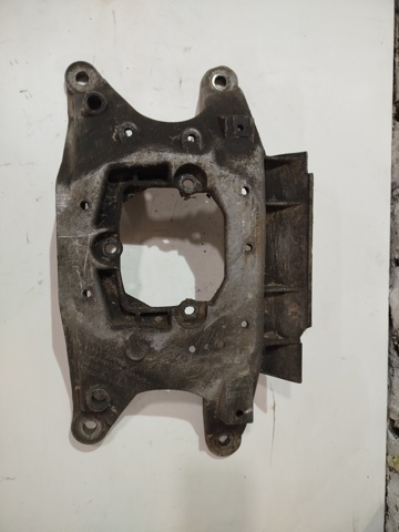 Кріплення коробки передач 8K0399263K VAG