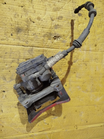 Скоба супорту заднього 8K0615425A VAG