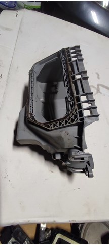 Корпус блока запобіжників 8K1907355F VAG