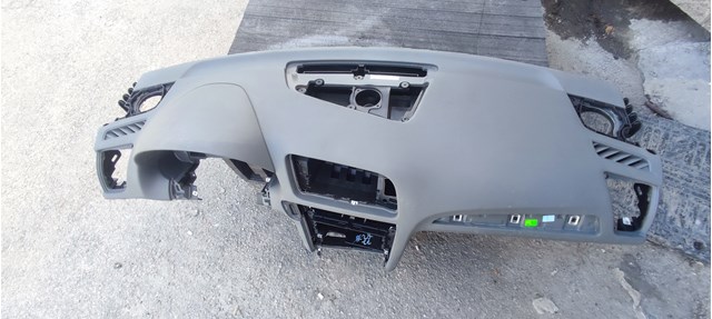 Торпеда приладова панель 8R1857041F VAG