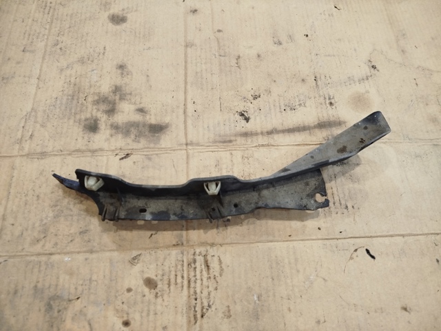 Захист бампера переднього 8T0853887F VAG