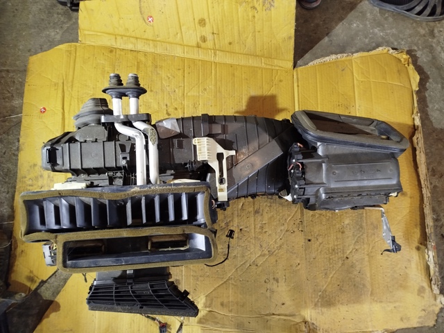 Моторчик пічки 8T1820021 VAG