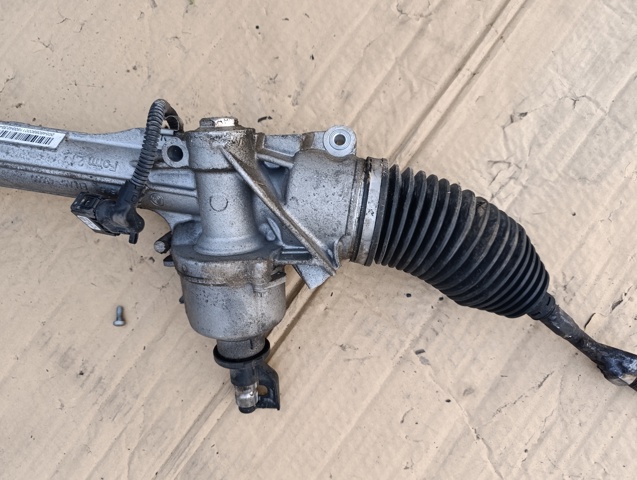 Кермова рейка A2054605902 MERCEDES