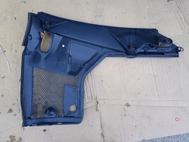 Водостік лобового скла, жабо A2058308902 MERCEDES