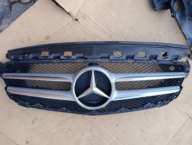 Облицювання радіатора A20588801609982 MERCEDES