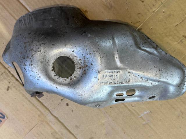 Кришка випускного колектора A2701420000 MERCEDES
