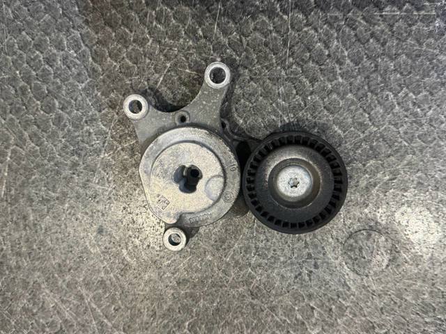 Натяжна планка поліклинового ременя A2702000370 MERCEDES