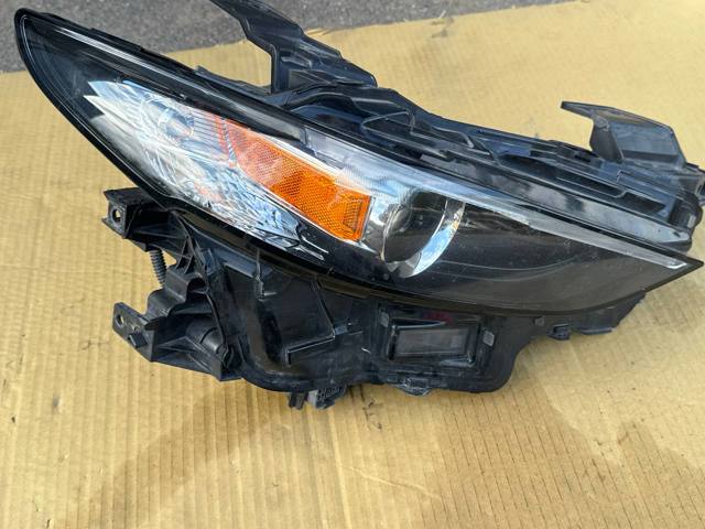 Права блок фара BGDP51030 MAZDA
