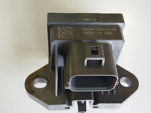 Управління включенням КОМ BT4A7H417CB FORD