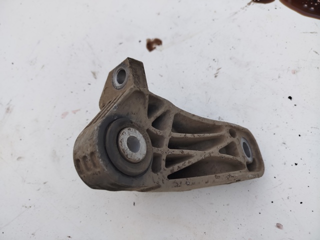 Кріплення коробки передач BV6Z6E042C FORD