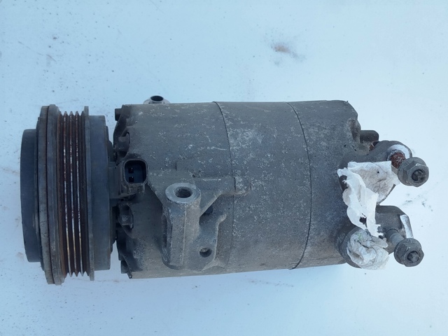 Насос кондиціонера CV6Z19703K FORD