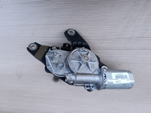 Склоочисник дверей задка DS7Z17508X FORD
