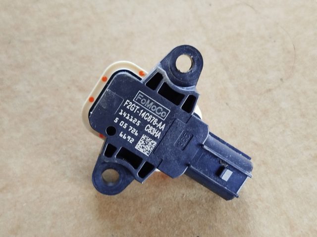 Датчик Ейрбег передній F2GT14C676AA FORD