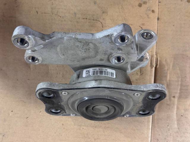 Подушка КПП F2GZ6068E FORD
