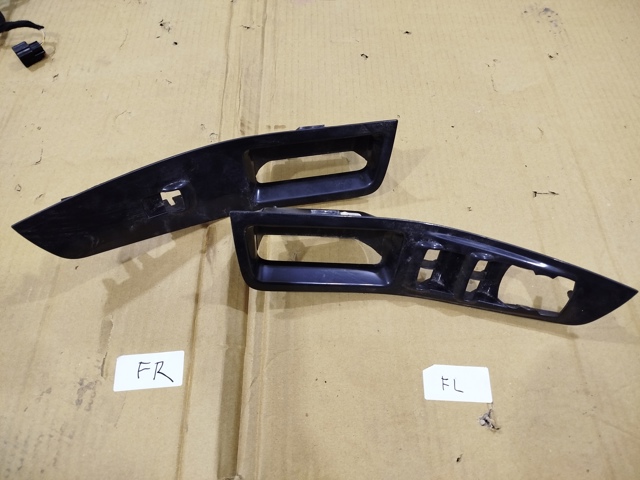 Накладка кнопки склопідіймача переднього лівого FT4Z14528BC FORD