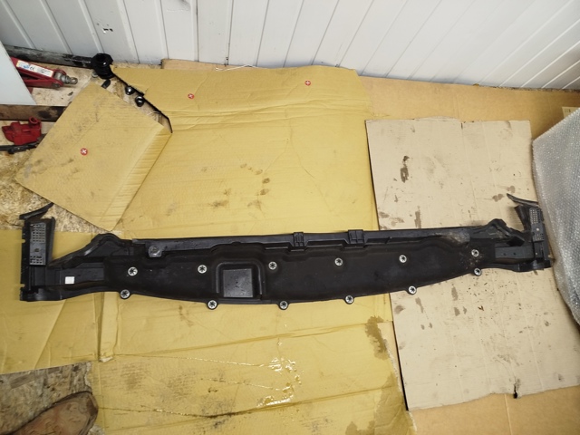 Водостік лобового скла, жабо FT4Z58016B26AB FORD