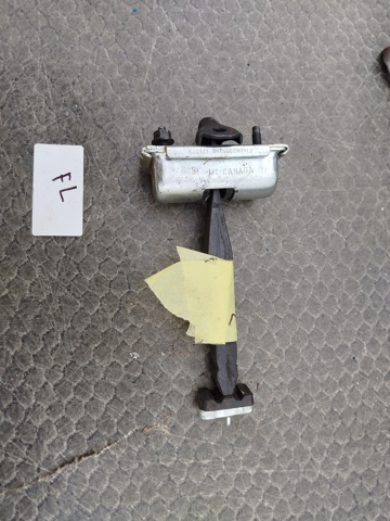 Обмежувач відкриття дверей, передній FT4Z5823552A FORD