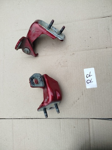 Петля задніх правих дверей FT4Z5826810B FORD