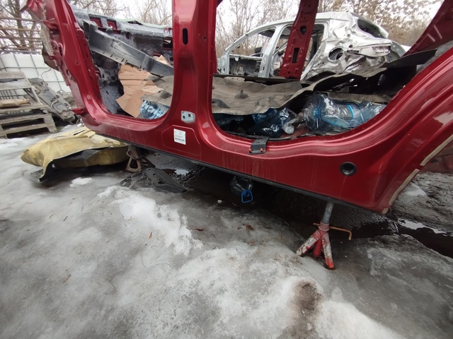 Поріг зовнішній лівий GT4Z5810129A FORD
